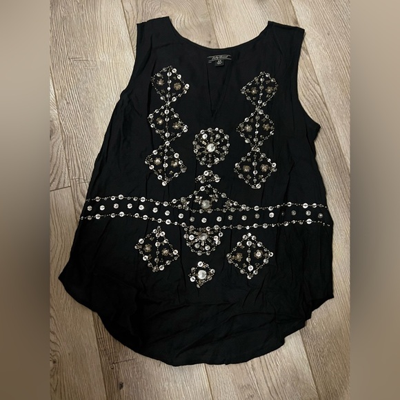 Lucky brand Black Embellished Sleeveless Top - Picture 1 of 5